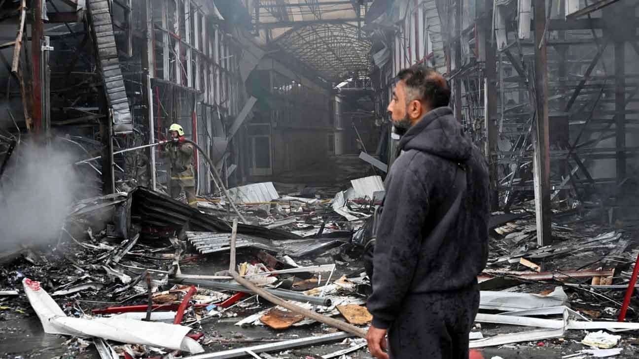 Moscow Airports Temporarily Shut Down Amid Ukrainian Drone Attack.jpg